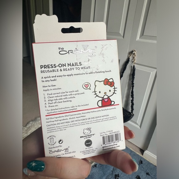 NWT Hello Kitty Press On Nails - Picture 3 of 4